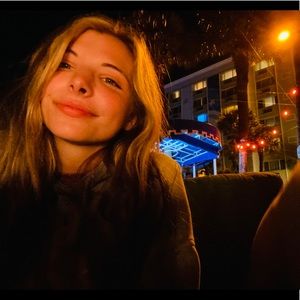 Meet your Posher, Alex